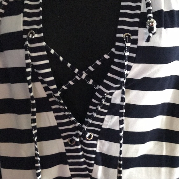 PULLOVER TOP - Picture 3 of 4